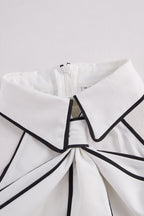 Blusa Senza Maniche con Scollo Halter e Profili a Contrasto