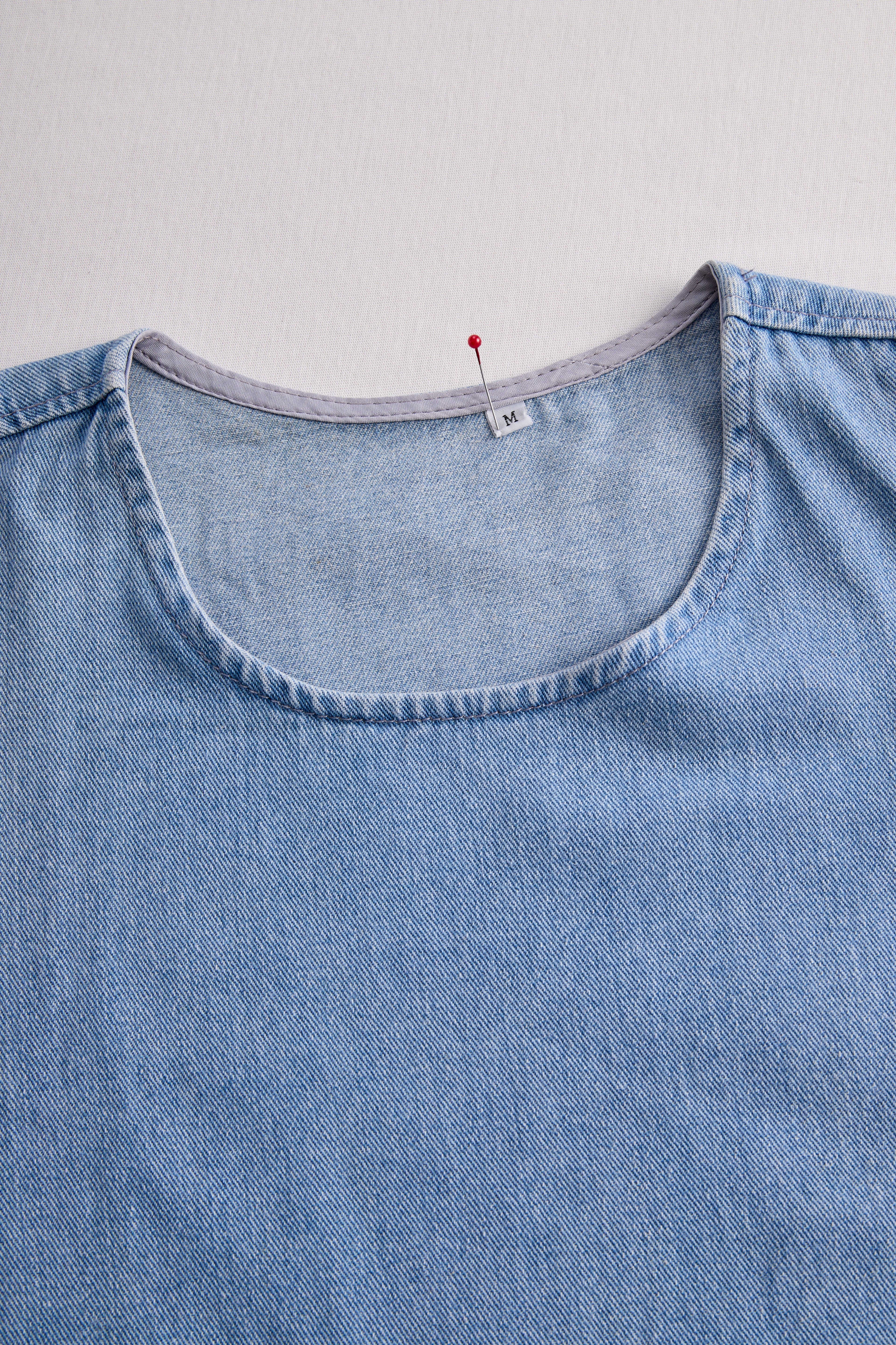 Completo Donna in Denim Due Pezzi con Top Asimmetrico